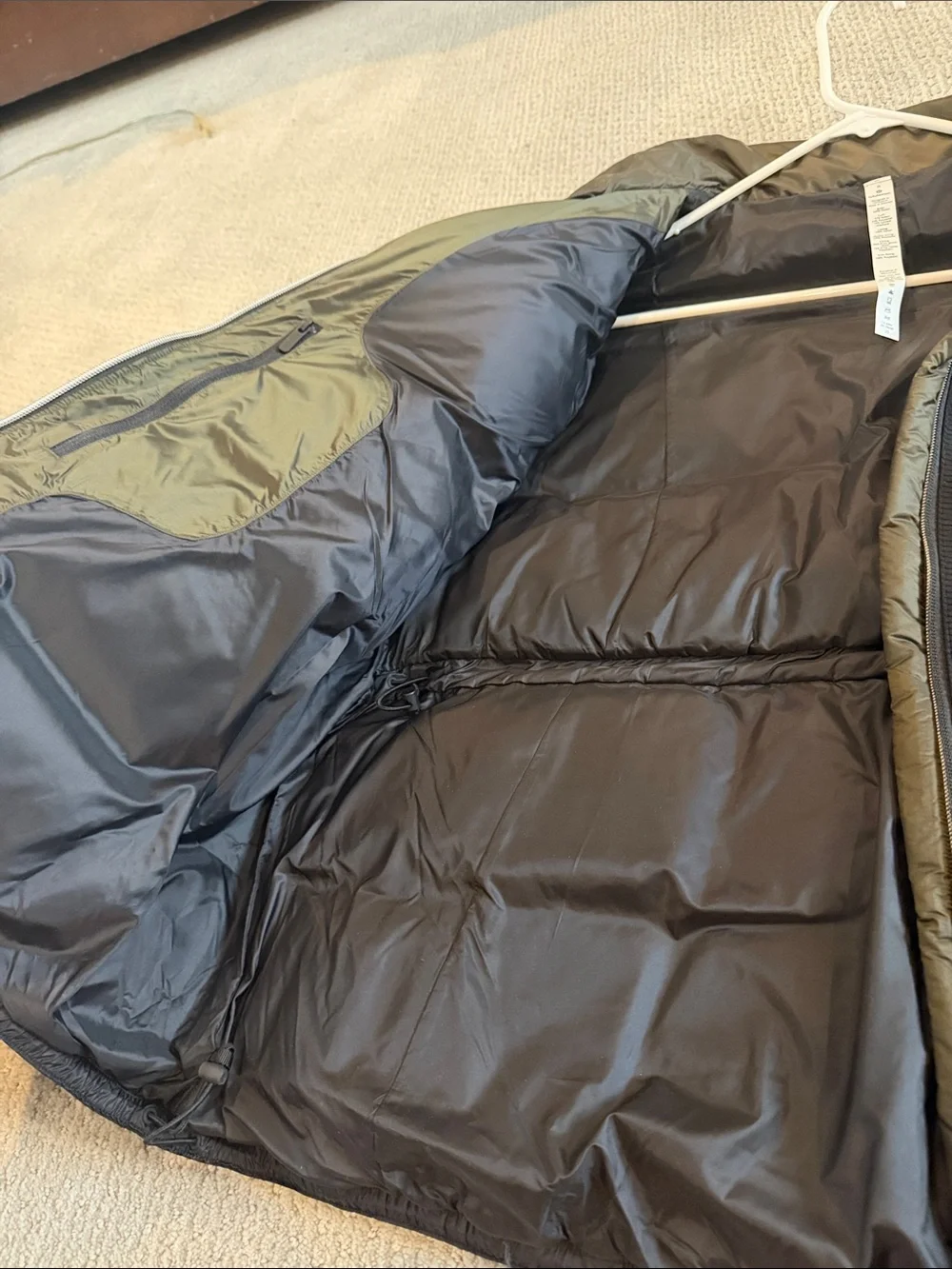 lululemon athletica Women's Quilted Puffer Jacket in Dark Olive